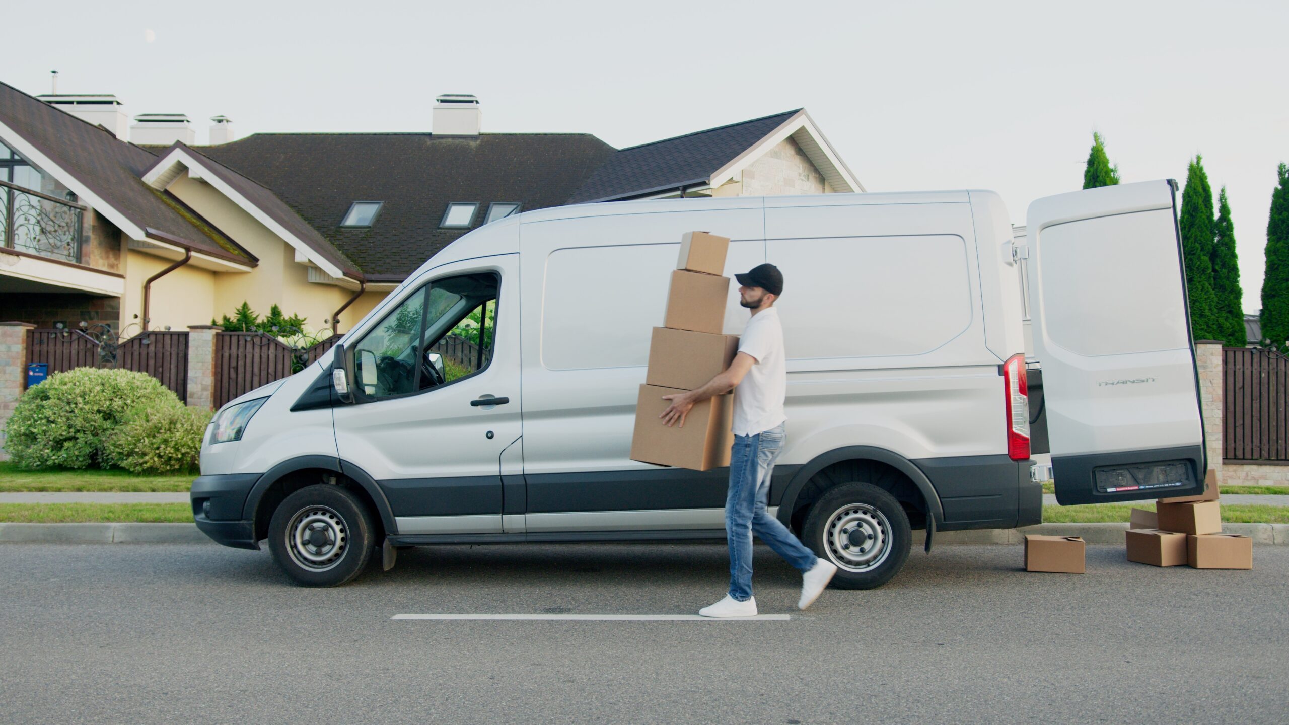 Moving House? Here’s Our Top 5 Moving Tips